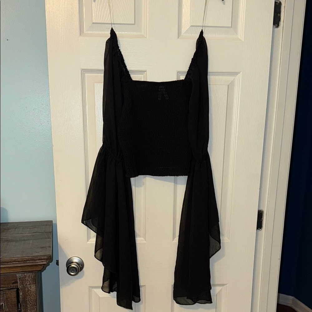 Live 4 Truth Black Flowy Sleeve Blouse